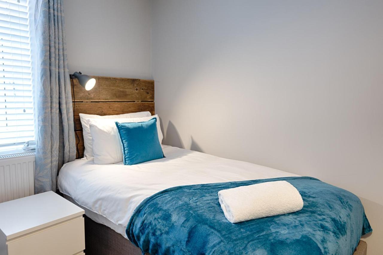 3 Rm Studio, Open-Plan Living, Dining, & Kitchen Llanelli Luaran gambar
