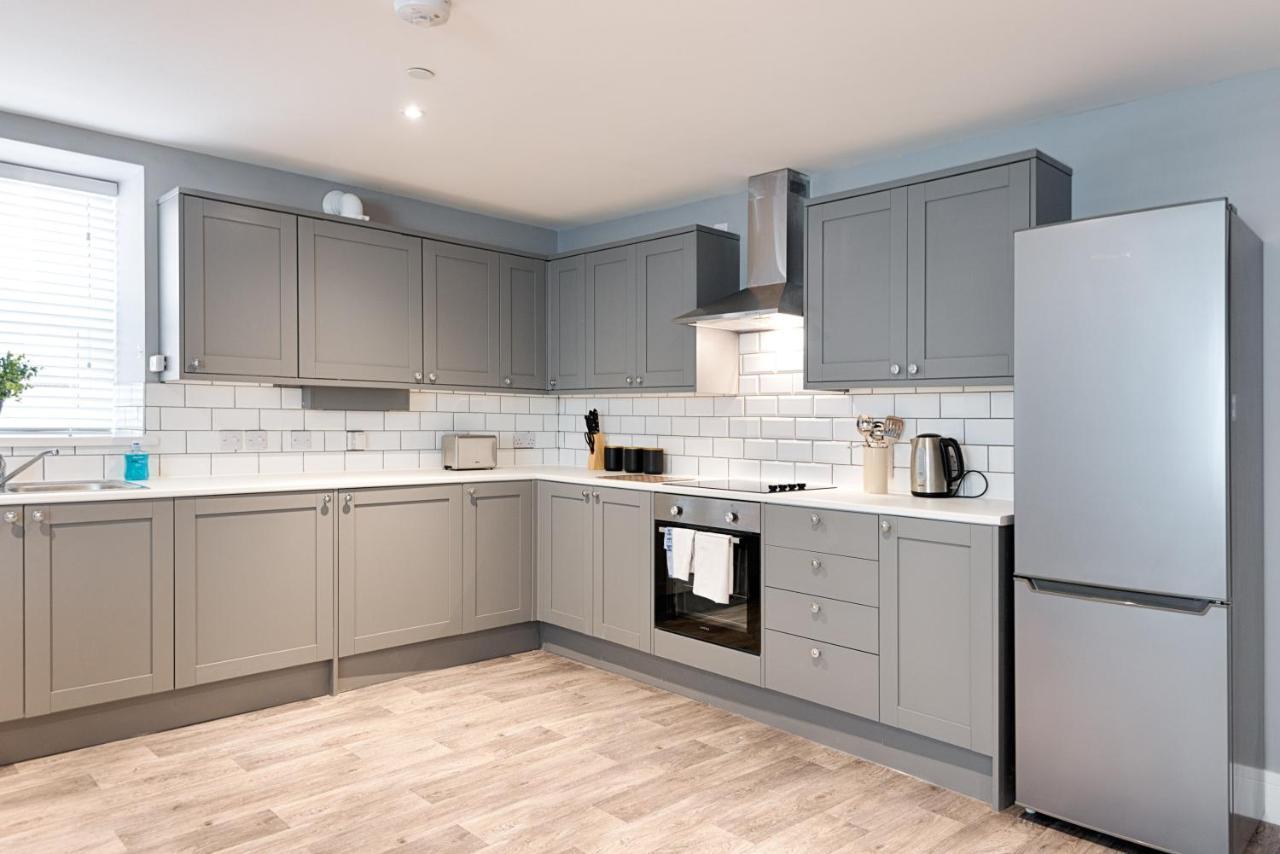 3 Rm Studio, Open-Plan Living, Dining, & Kitchen Llanelli Luaran gambar